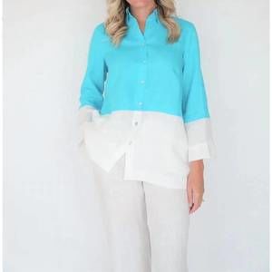 NEW ILINEN classic button down in turquoise/white